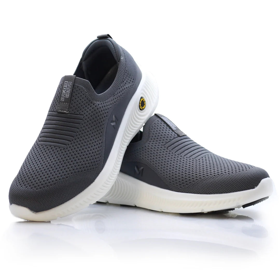 Slip-On Sneakers M2423 - Grey