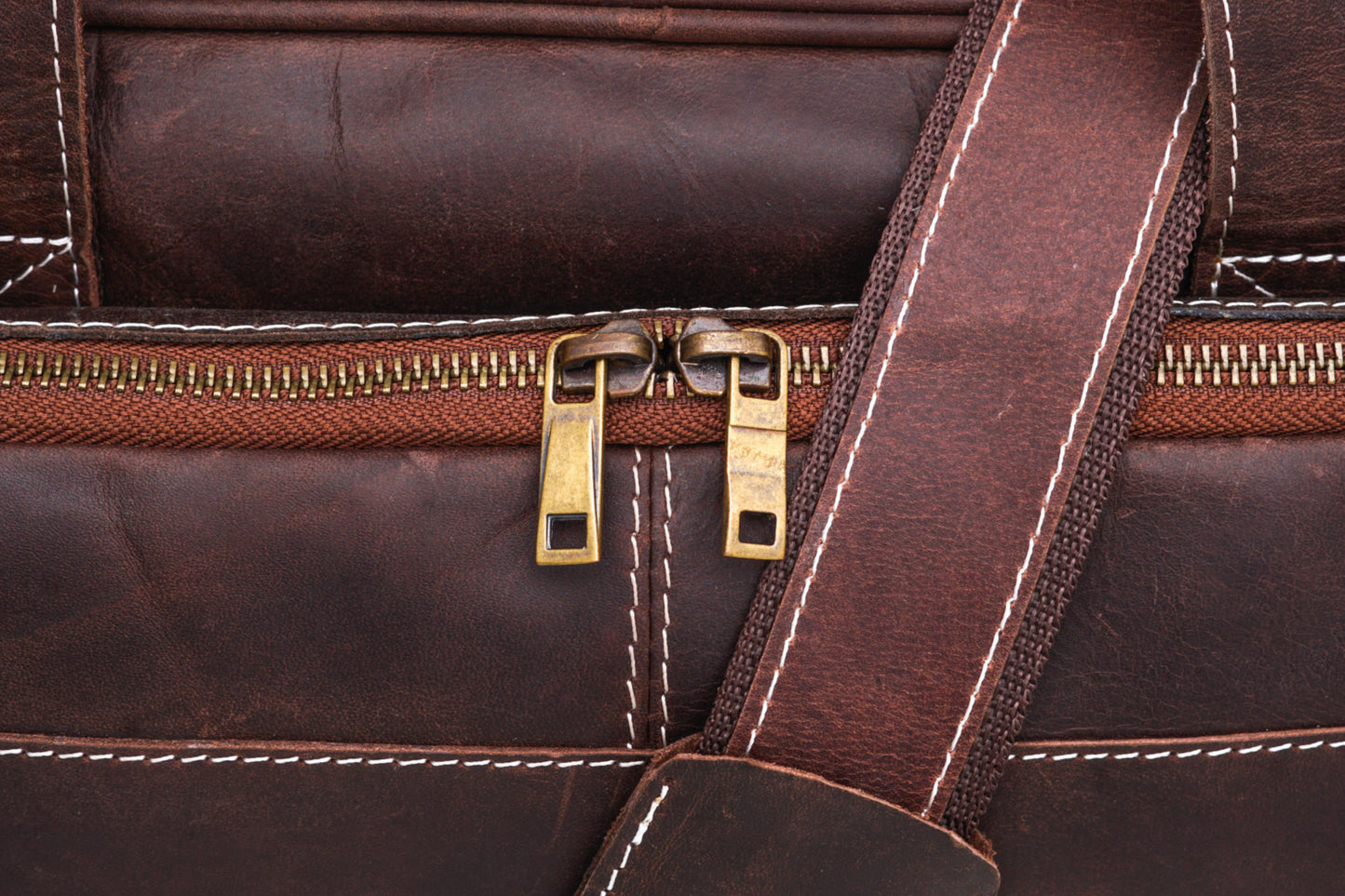 Leather Laptop Briefcase Handmade Shoulder Bag for Office and Travel