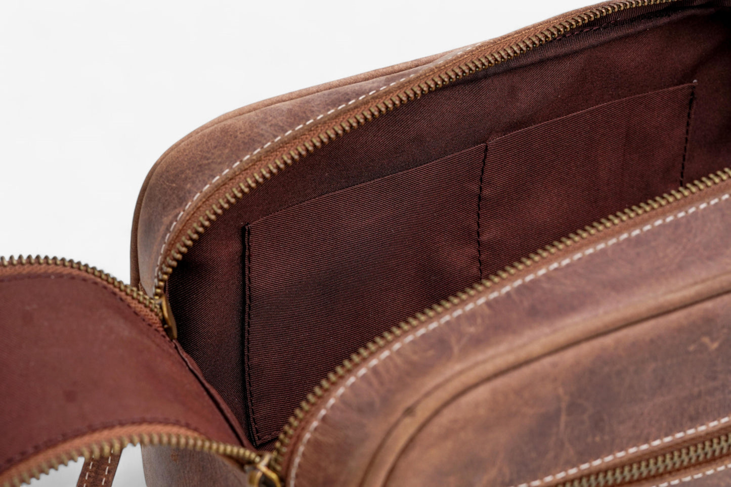 Vintage Leather Toiletry Bag